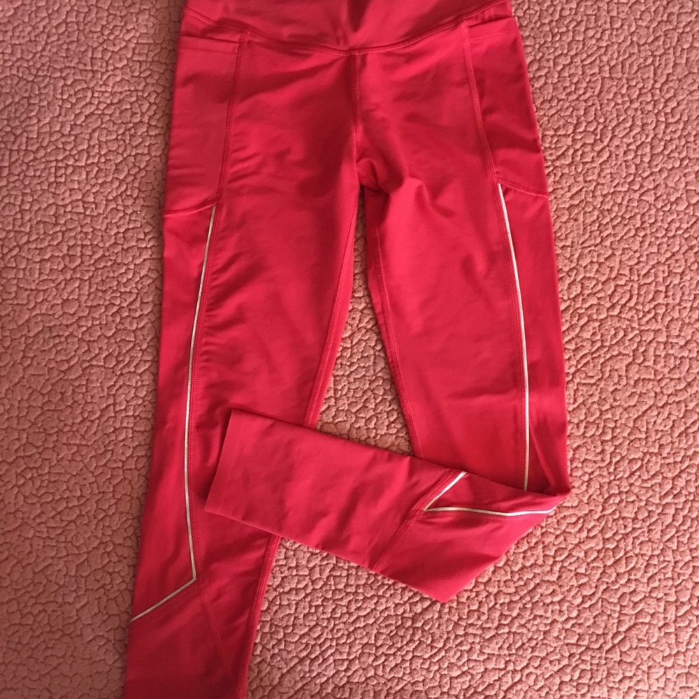 Clothes - Picture 3 of 8